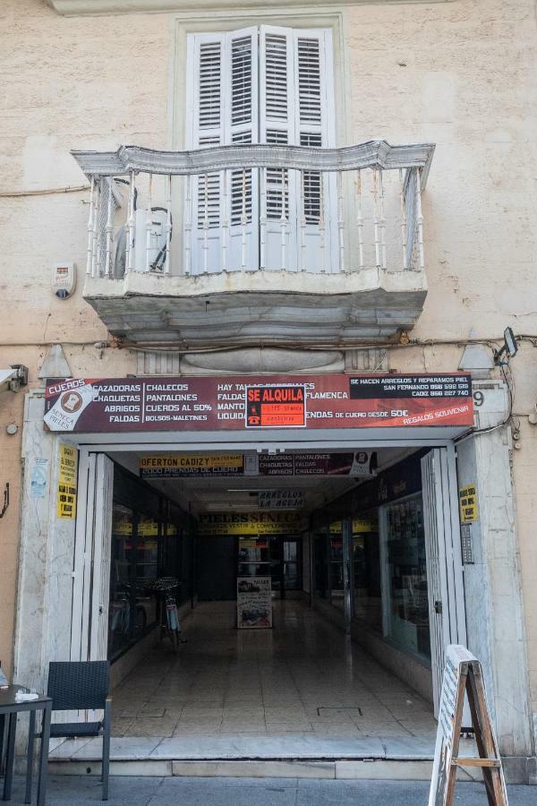Apartamento La Galeria De San Antonio Cádiz Exterior photo